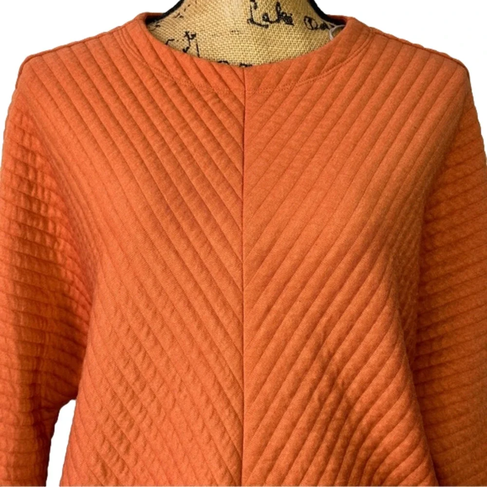 New Women's Orange Quilted‎ Oversized Sweatshirt Small